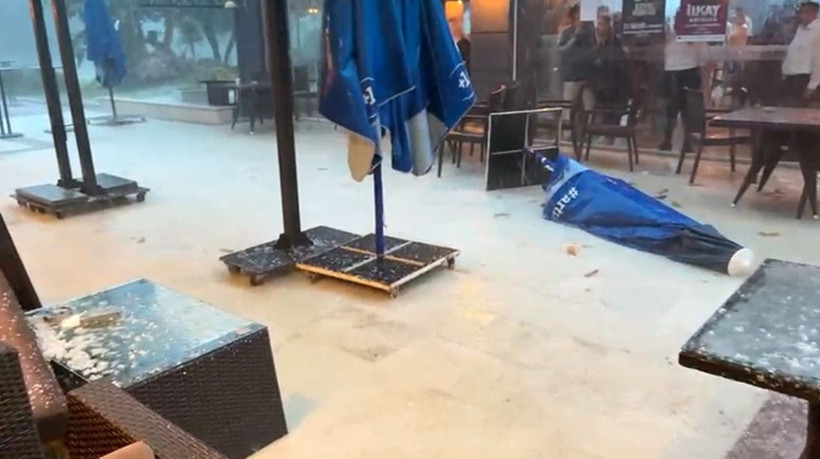 Antalya'da sağanak ve dolu hayatı felç etti - Resim: 6