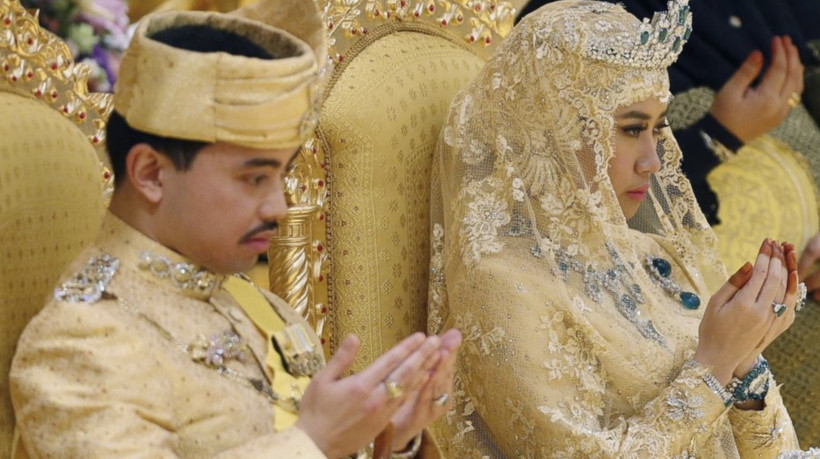 Aile içi kriz: Brunei Sultanı, gelininin unvanlarını geri aldı - Resim : 1