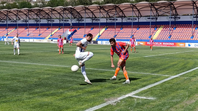 Serik ve Sarıyerspor, TFF 1. Lig'e çıktı: 20 yıl sonra bir ilk - Resim : 1