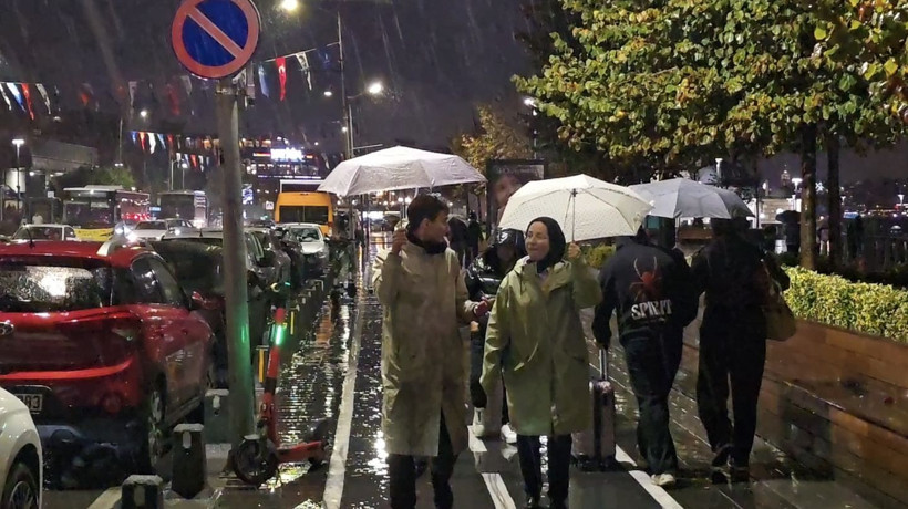 Maltepe ve Üsküdar'da caddeleri su bastı - Resim: 7