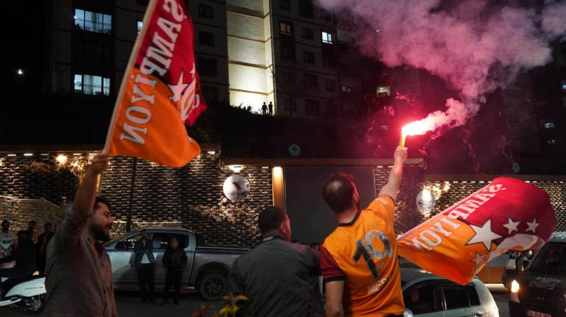 Galatasaraylılar, yurdun ve dünyanın dört bir yanında şampiyonluk kutladı - Resim: 26