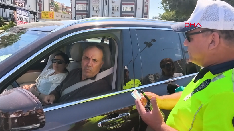 Yol vermeyen s&uuml;r&uuml;c&uuml;lere 2 saatte rekor ceza. Savunmaları &ccedil;ileden &ccedil;ıkardı - Resim : 2