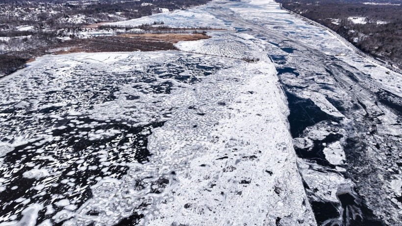 ABD'de dondurucu soğuklar: Hudson Nehri buz tuttu - Resim: 9