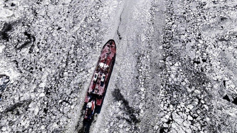 ABD'de dondurucu soğuklar: Hudson Nehri buz tuttu - Resim: 2