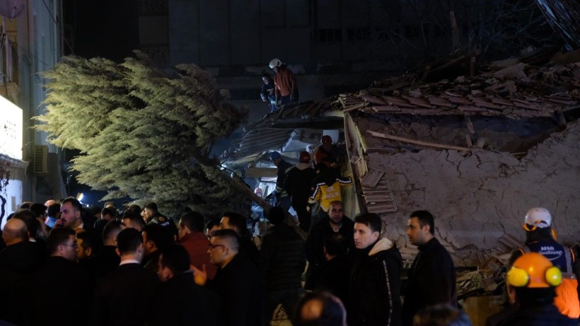 Konya'da bina çöktü: Olay yerinden ilk fotoğraflar - Resim: 27