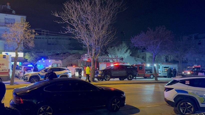 Konya'da bina çöktü: Olay yerinden ilk fotoğraflar - Resim: 5