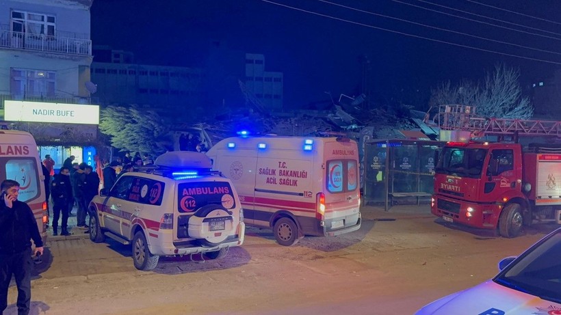 Konya'da bina çöktü: Olay yerinden ilk fotoğraflar - Resim: 7