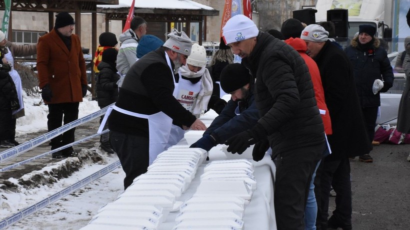 Ordulu dondurmacı, Guinness Rekorlar Kitabı'na girdi - Resim: 3