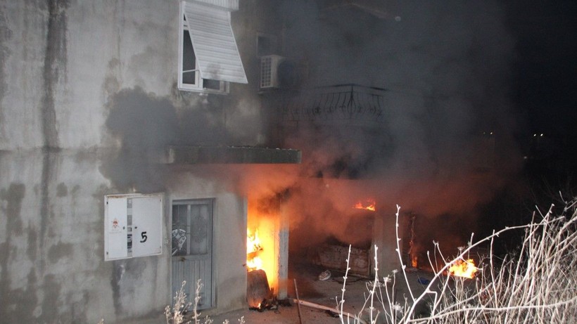 Yaşadığı evi küle çevirdi, gözaltına alındı - Resim: 2