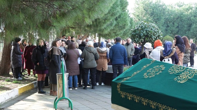 Cezaevinde intihar eden Yenidoğan çetesi sanığı defnedildi - Resim: 11