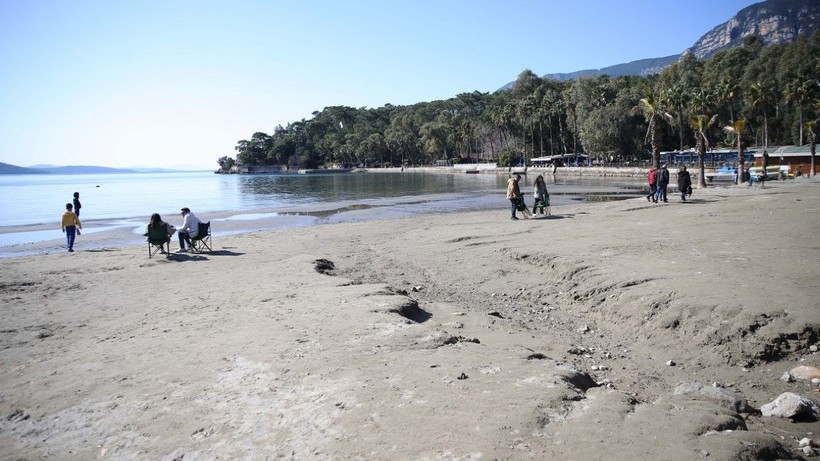 İzmir'in ardından İstanbul’da da deniz çekildi - Resim: 20