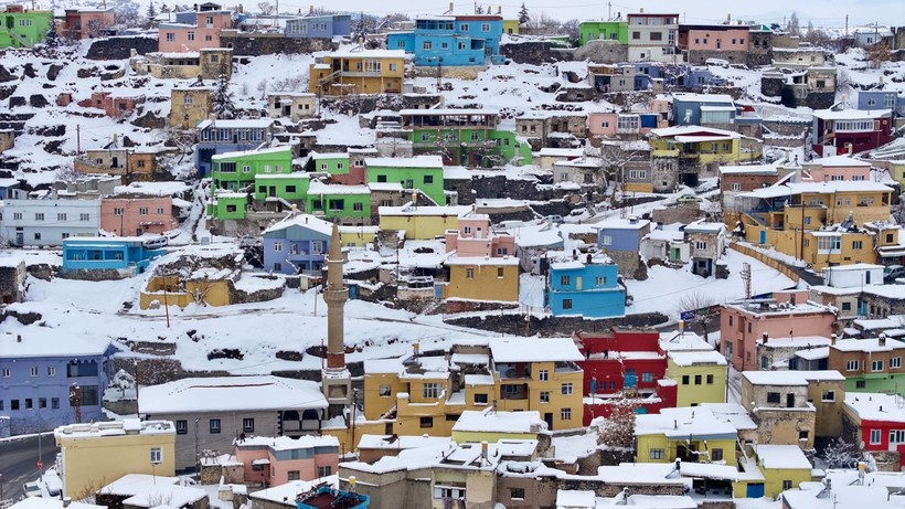 Renk cümbüşüne kar dokunuşu! Kayseri'de eşsiz kış manzarası - Resim: 3