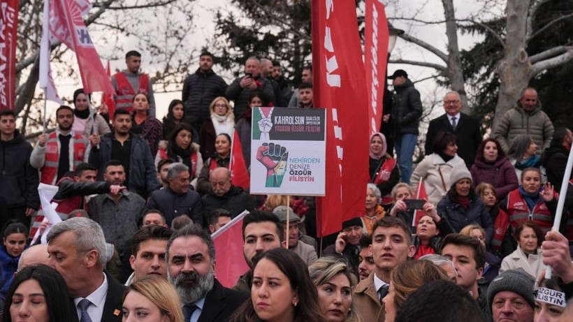 CHP’lilerden Trump’a tepki, Filistin’e destek yürüyüşü - Resim: 4