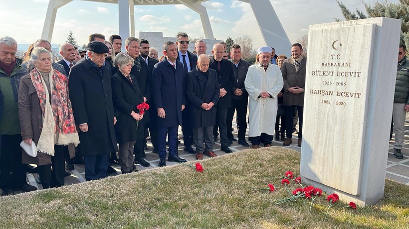 Özgür Özel, Baykal anmasında: Ondan çok şey öğrendik - Resim : 2