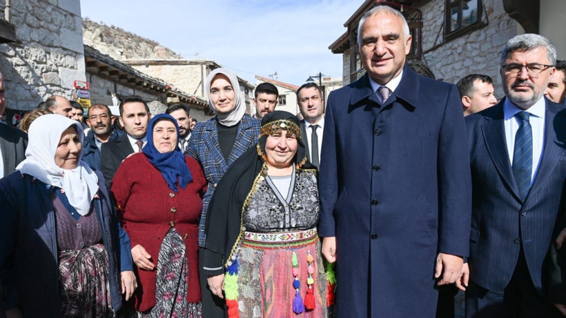 Bakan Ersoy: Kültür Yolu Festivali projesine diğer şehirlerimizi kademeli dahil edeceğiz - Resim : 1