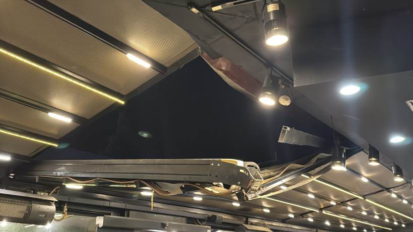 Yedinci kattan kafeye düştü - Resim : 1