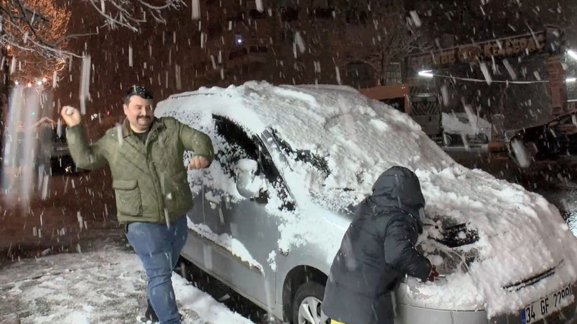 İstanbul kara hasret kalmış: Beyaz örtü üstünde eğlenceli anlar - Resim: 7