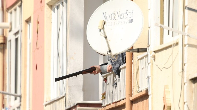 Av tüfeğiyle dehşet saçtı: Polis tarafından öldürüldü - Resim: 2