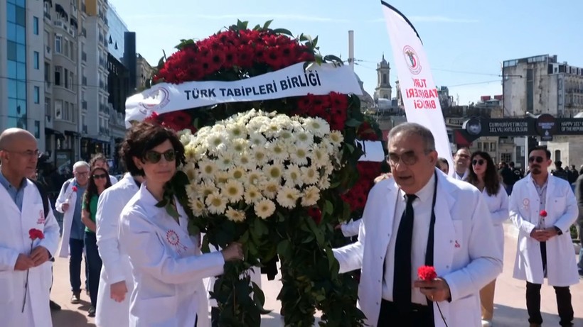 Hekimler iş bıraktı: Emekçiler güvencesizlik-şiddet kıskacında - Resim : 1