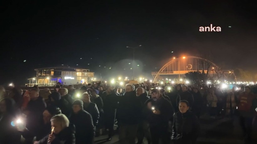 Erdoğan'ın memleketi Rize'de halk sokakları terk etmedi - Resim : 1