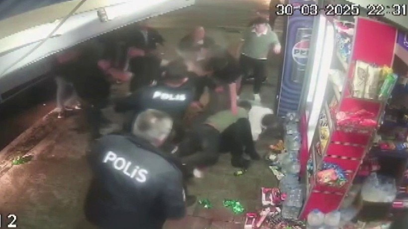 Tekel bayisine kanlı saldırının görüntüleri ortaya çıktı - Resim: 8