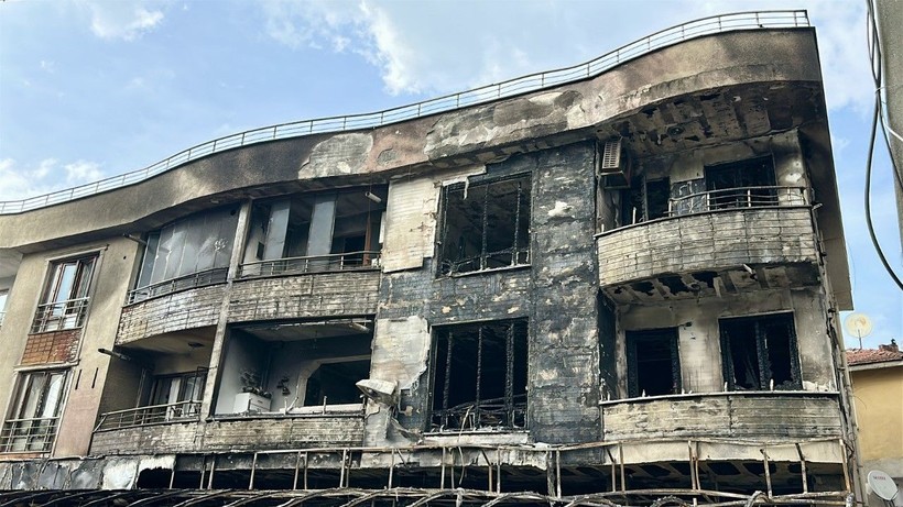 Klima motoru bütün binayı yaktı - Resim: 8