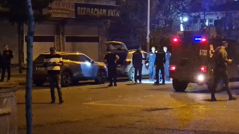 Diyarbakır'da silahlı kavga: Çok sayıda yaralı var - Resim: 3