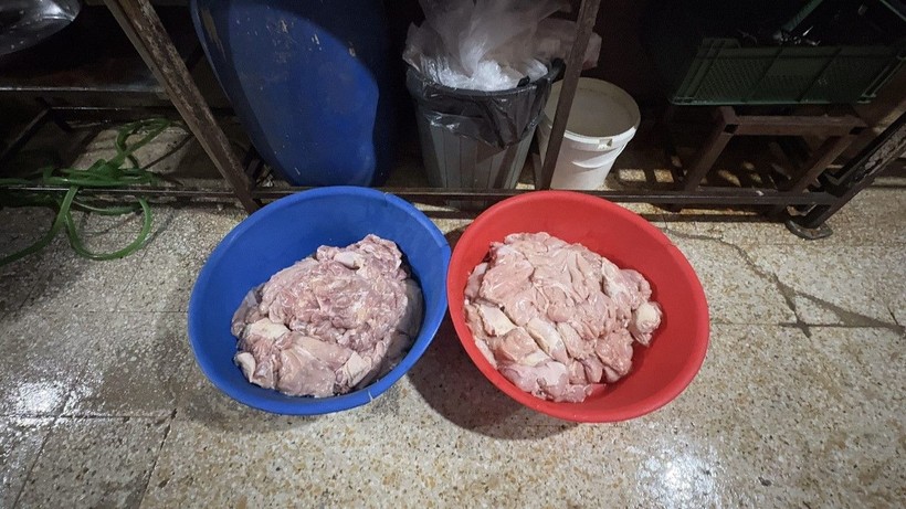 Döner imalathanesinde mide bulandıran görüntüler - Resim: 2