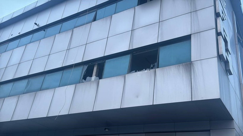 İstanbul’da oto galeriye EYP atıldı - Resim: 4