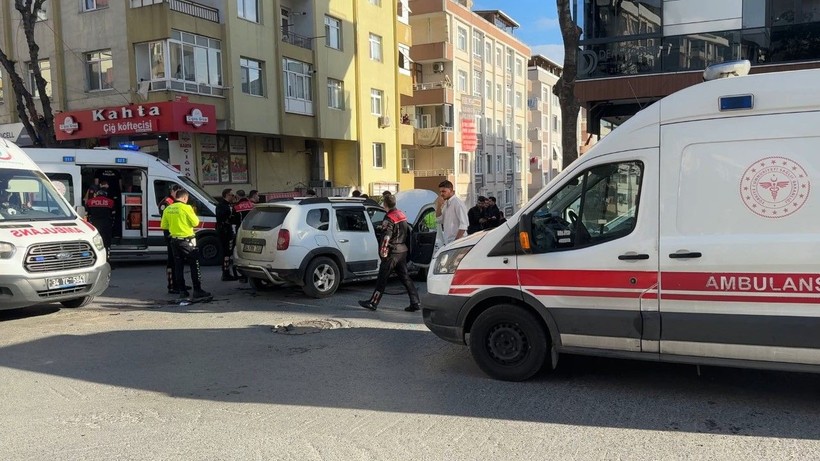 Polisten kaçtı, aracın camları kırılarak etkisiz hale getirildi - Resim: 9