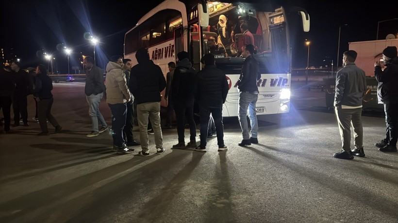 Otobüs şoförü kendini ihbar etti, parçalanmış ceset bulundu - Resim: 10