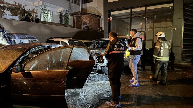 Otopark alev alev yandı, araçlar kül oldu - Resim: 3