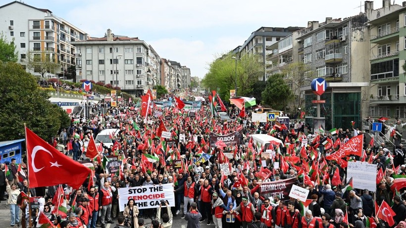 CHP'ye yasak İHH'ya serbest - Resim: 13