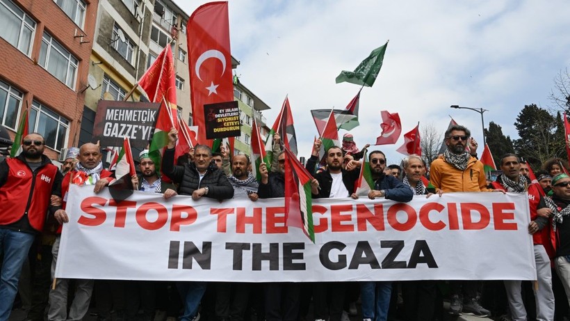 CHP'ye yasak İHH'ya serbest - Resim: 15