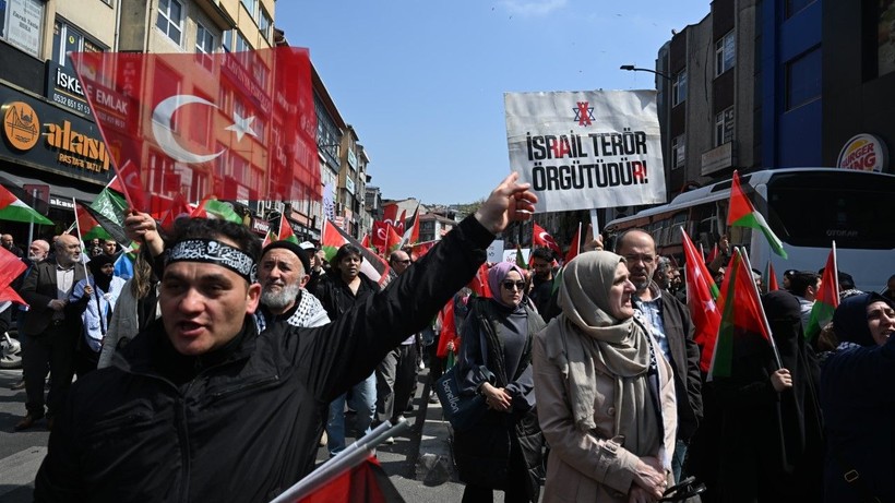 CHP'ye yasak İHH'ya serbest - Resim: 17