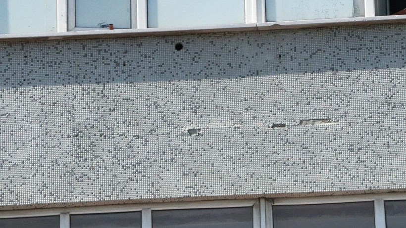 İstanbul'da çatlakların oluştuğu 6 katlı iş hanı tahliye edildi - Resim: 1