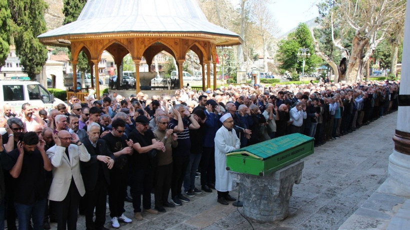 Oyuncu Yavuz Çetin, son yolculuğuna uğurlandı - Resim: 2