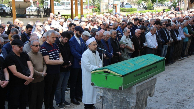 Oyuncu Yavuz Çetin, son yolculuğuna uğurlandı - Resim: 4