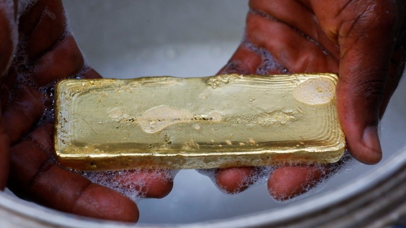 Çiftçinin tarlasından servet fışkırdı: 150 ton altın buldu - Resim: 2