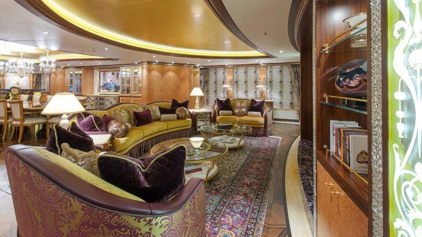 Yüzen saray Bodrum'da: Haftalık kirası 1.1 milyon euro, içinde yok yok - Resim: 7