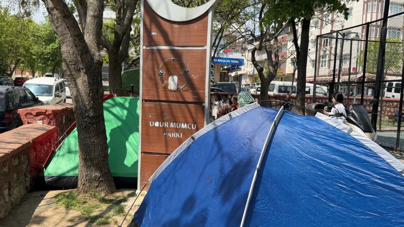İstanbul'da evlerine girmeye çekinenler çadırlarda kalmaya devam ediyor - Resim: 2