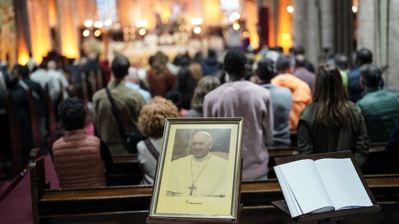 Papa için lokma dağıtıldı - Resim: 9