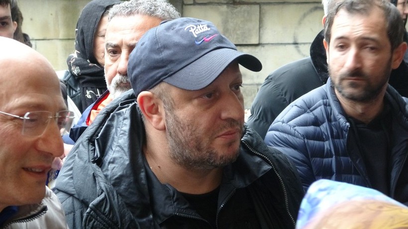 Oyuncu Serkan Keskin'in annesi toprağa verildi - Resim: 3