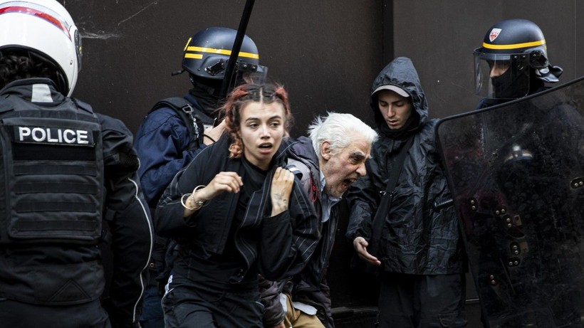 Fransa’da olaylı 1 Mayıs: Çok sayıda gözaltı var - Resim: 1