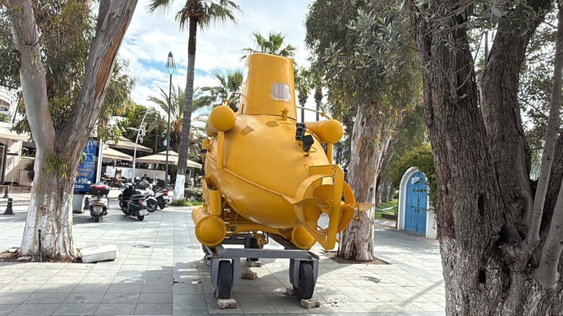 Türkiye'nin ilk cep denizaltısı Bodrum'daki meydanda sergileniyor - Resim: 3