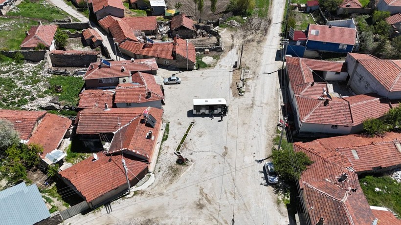 Otobüsü markete dönüştürdü: Her gün 40 köyü geziyor - Resim: 3