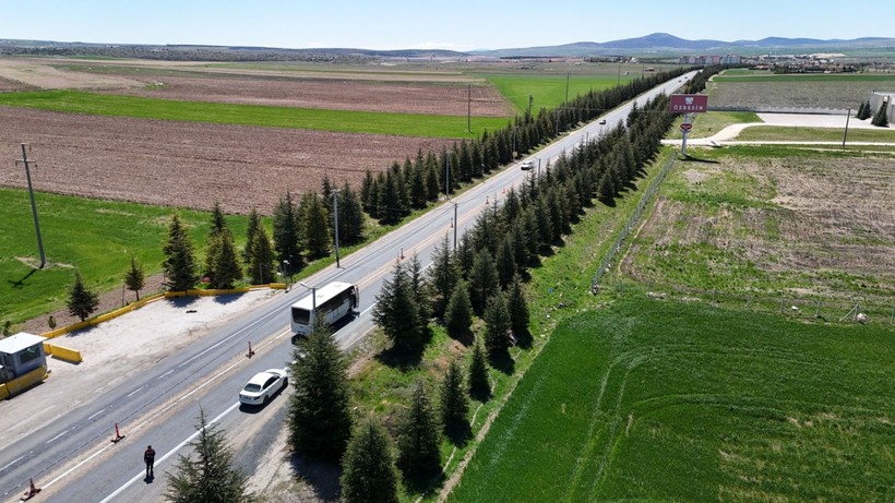 Otobüsü markete dönüştürdü: Her gün 40 köyü geziyor - Resim: 4