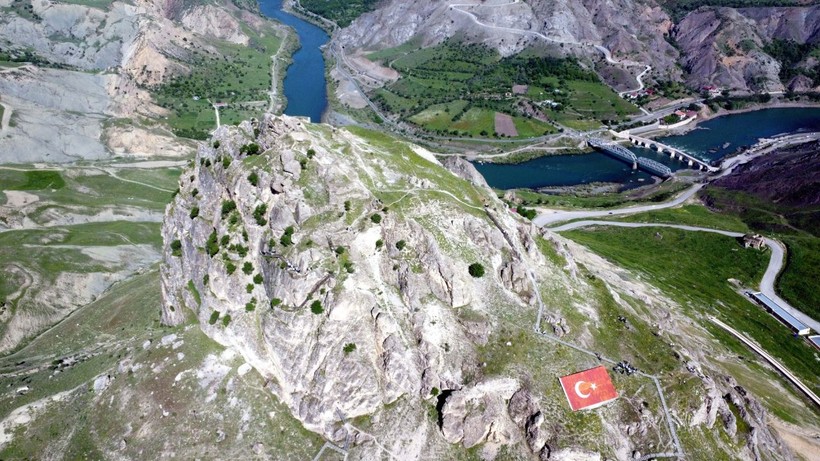 Tarihi Palu Kalesi'nde kazı çalışması başlatıldı - Resim: 6