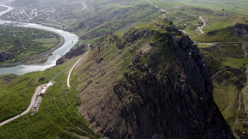 Tarihi Palu Kalesi'nde kazı çalışması başlatıldı - Resim: 1