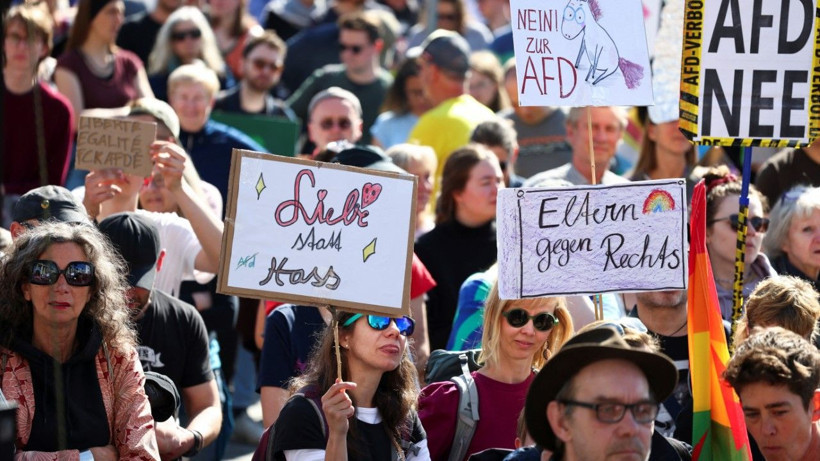 Almanlar ayağa kalktı: Binlerce kişi sokağa çıktı - Resim: 8